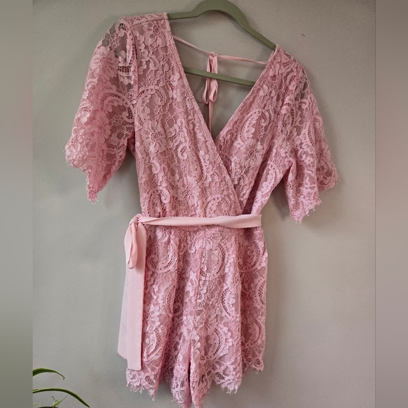 Pants - Francesca’s Blush Pink Floral Lace Romper